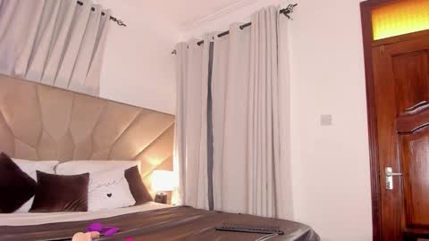 jasmin_melons online show from 4, 2, 2026