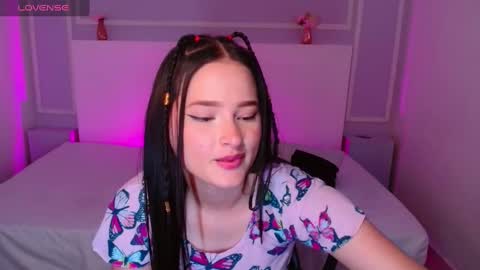 Snapshot of jasminebella0 chatting on 1, 3, 2025 Jazmin online show from 1, 3, 2025
