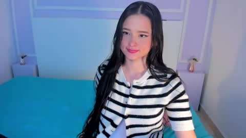 Snapshot of jasminebella0 chatting on 3, 10, 2025 Jazmin online show from 3, 10, 2025
