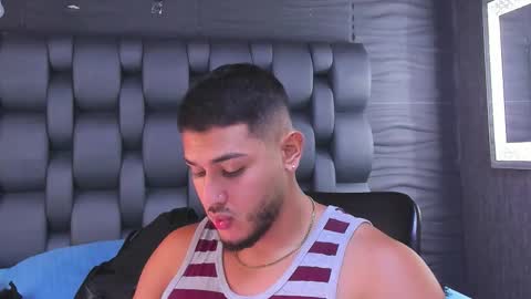 Snapshot of jason_shaw_ chatting on 7, 11, 2025 Jasson Shaw online show from 7, 11, 2025