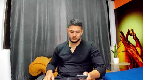 Snapshot of jason_shaw_ chatting on 15, 11, 2025 Jasson Shaw online show from 15, 11, 2025