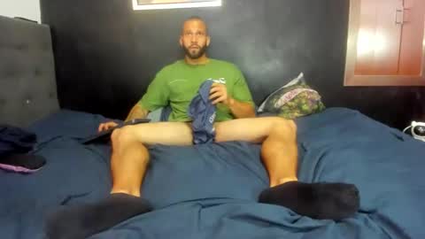    online show from 28, 10, 2025