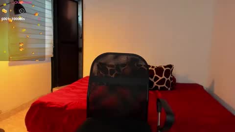 Snapshot of jasper__jones chatting on 25, 11, 2025 JASPER JONES online show from 25, 11, 2025