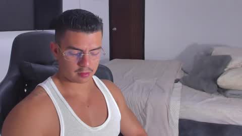JBrooksXx online show from 16, 1, 2025