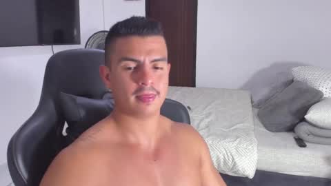 JBrooksXx online show from 1, 2, 2025