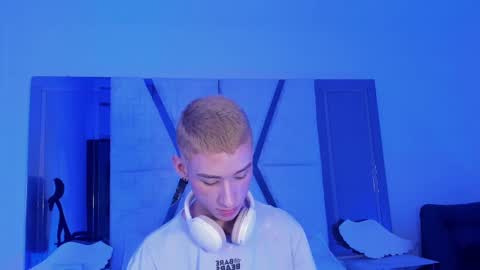 Jasper Cooper online show from 4, 3, 2025