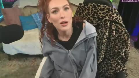 Snapshot of jaybeitsme chatting on 17, 12, 2025 JennyBlighe online show from 17, 12, 2025