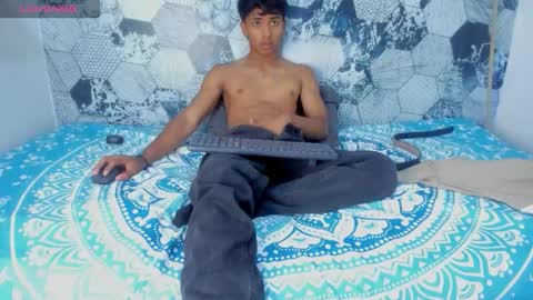 Snapshot of jaycob_black1 chatting on 8, 9, 2025 jaycob_black1 online show from 8, 9, 2025