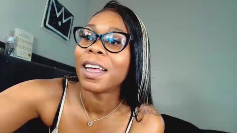 Snapshot of jaydomonique chatting on 19, 3, 2026 Naomiruty online show from 19, 3, 2026