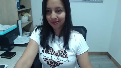 Jazmin online show from 29, 9, 2025
