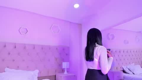 Jazminrusso  online show from 6, 2, 2026