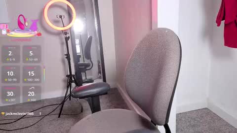 Snapshot of jazmyn6969 chatting on 23, 10, 2025 jazmyn6969 online show from 23, 10, 2025