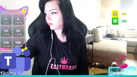 jazzminneloove online show from 26, 11, 2025