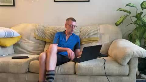 Snapshot of jcar57 chatting on 13, 10, 2025 Jon online show from 13, 10, 2025