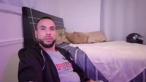 JcMax305 online show from 5, 3, 2025