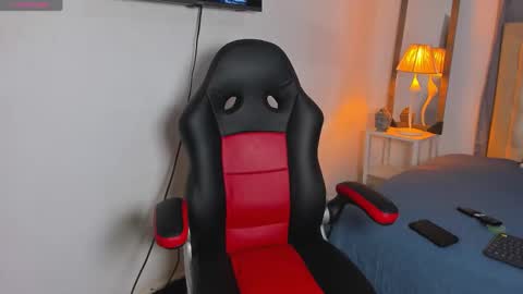 Snapshot of jdaniel_shellby chatting on 10, 1, 2025 jhon online show from 10, 1, 2025