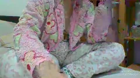 Snapshot of je_melody chatting on 9, 2, 2025 EJ Melody online show from 9, 2, 2025