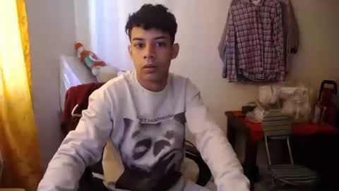 jeampier_sexy online show from 1, 1, 2025