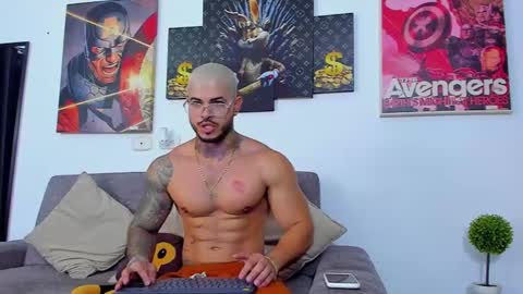 Snapshot of jean_lopez chatting on 29, 12, 2024 Jean axelcrow Modelo Independiente online show from 29, 12, 2024