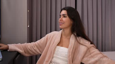 Bianca online show from 9, 10, 2025