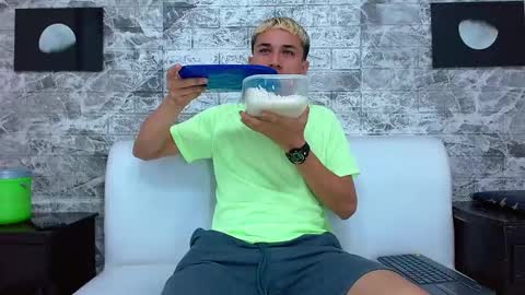 Snapshot of jeic_18 chatting on 15, 11, 2025 jeic 18 online show from 15, 11, 2025