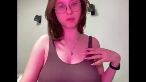 Snapshot of jelly_gum chatting on 3, 3, 2025 Inna online show from 3, 3, 2025