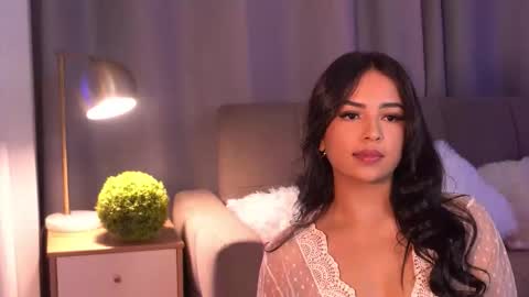 Isabella online show from 4, 10, 2025