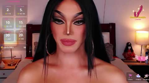 Snapshot of jenifers_body chatting on 23, 9, 2025 Queen Jenifer online show from 23, 9, 2025