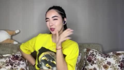 Jenifer online show from 25, 9, 2025
