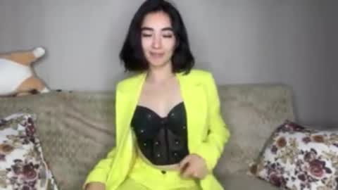 Jenifer online show from 29, 9, 2025