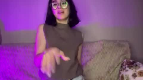 Jenifer online show from 1, 10, 2025