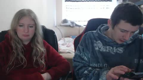 JenisAndPeter online show from 11, 2, 2025