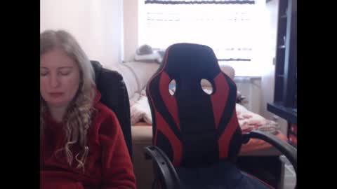 JenisAndPeter online show from 12, 2, 2025