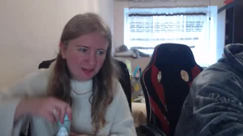 JenisAndPeter online show from 5, 3, 2026