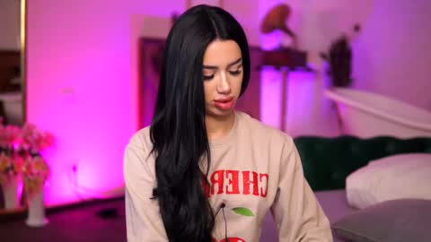 Snapshot of jenna_day chatting on 7, 3, 2025 jenna_day online show from 7, 3, 2025