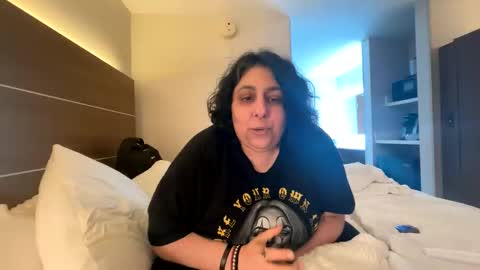  Dragon Queen. Be my Dragon --  and  online show from 5, 10, 2025