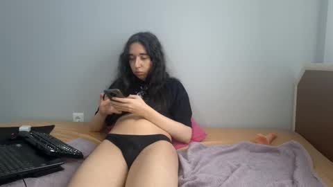 Snapshot of jennalore chatting on 4, 2, 2025 JennaLore online show from 4, 2, 2025