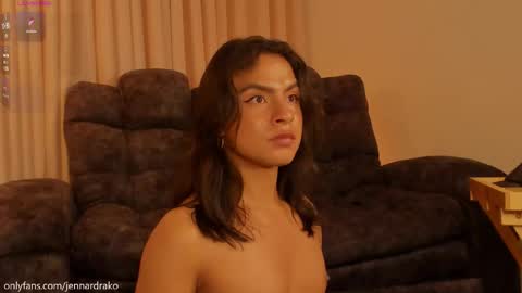 Snapshot of jennardrako chatting on 12, 10, 2025 jennardrako online show from 12, 10, 2025