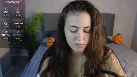 Snapshot of jennifer_rr chatting on 6, 11, 2025 Jennifer online show from 6, 11, 2025