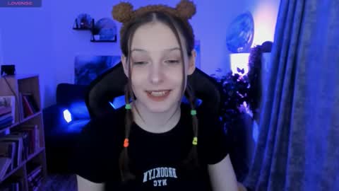 jenniferkiim online show from 7, 3, 2026