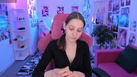 jenniferkiim online show from 18, 3, 2026