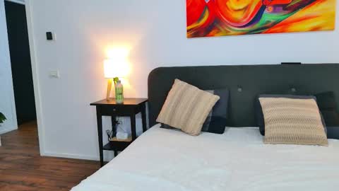 Jenny online show from 6, 10, 2025