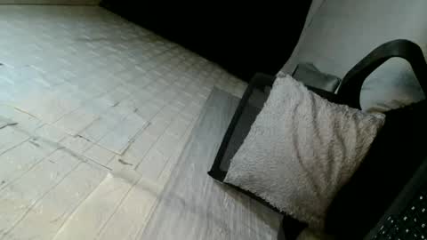 PRETTY JENNY online show from 11, 2, 2025