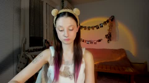 Jennifer Jenny Darling   online show from 11, 12, 2024