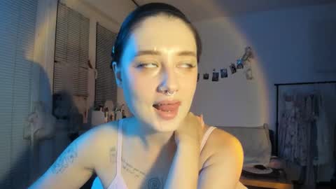 Jennifer Jenny Darling   online show from 24, 9, 2025