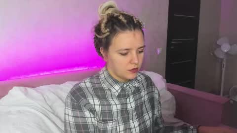 Snapshot of jenny_jimmy chatting on 2, 11, 2025 Jenny online show from 2, 11, 2025