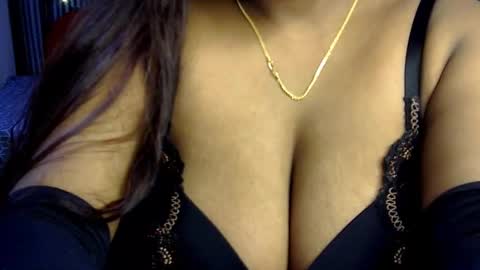 Snapshot of jennysinghaniya chatting on 22, 12, 2024 jenny online show from 22, 12, 2024