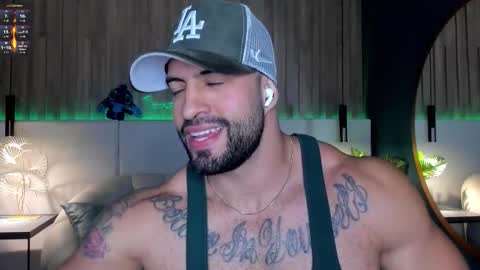 Snapshot of jeremy_harden chatting on 16, 9, 2025 Jeremy online show from 16, 9, 2025