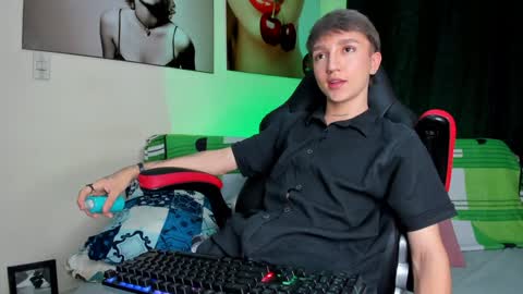 Snapshot of jeremy_salvatore_ chatting on 20, 1, 2025 jero independent model online show from 20, 1, 2025