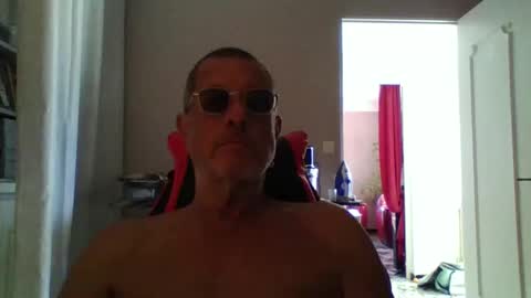 jerflor online show from 8, 10, 2025